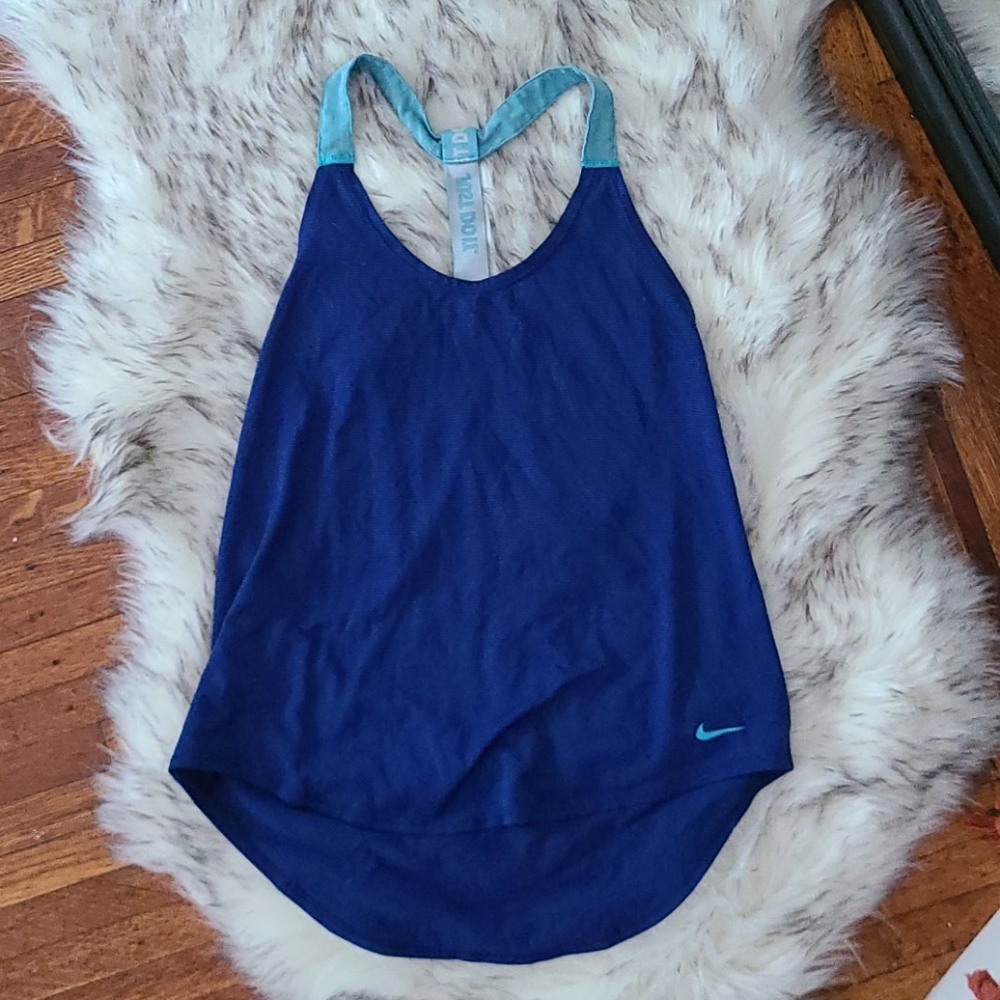 Nike small workout tank